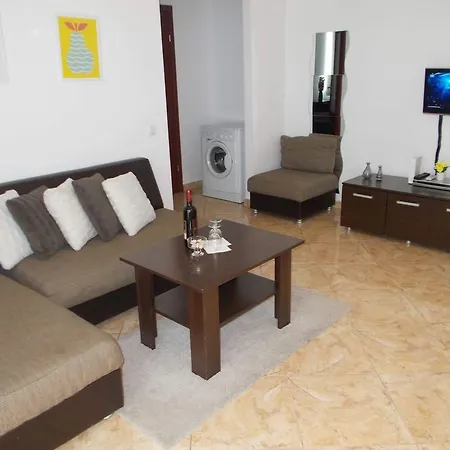 Apartment Mirela Bucharest